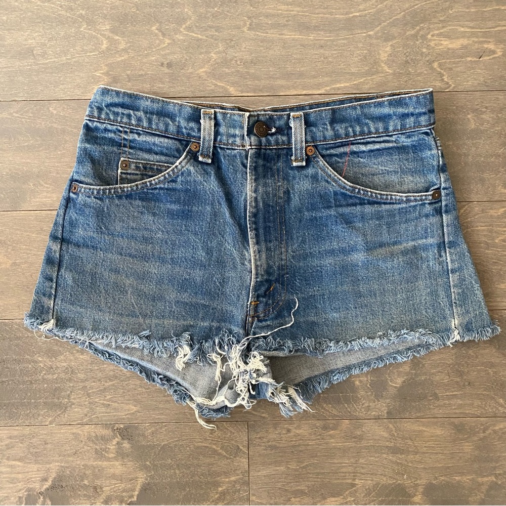 🧡HOST PICK🧡Vintage 90’s Levi’s 505 Orange Tab Cutoff Shorts